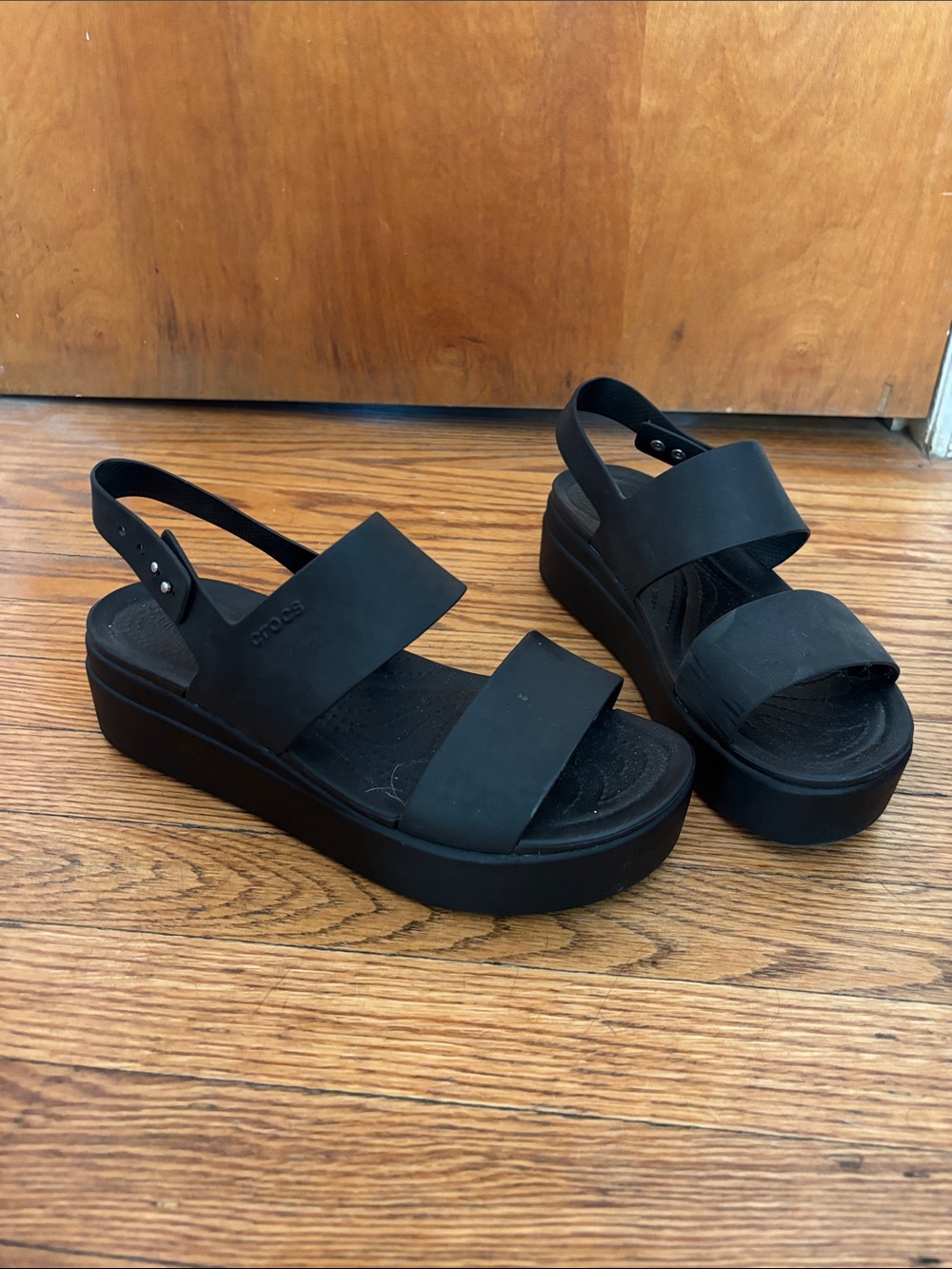 Crocs Brooklyn Low Wedge Sandals, Black size 9